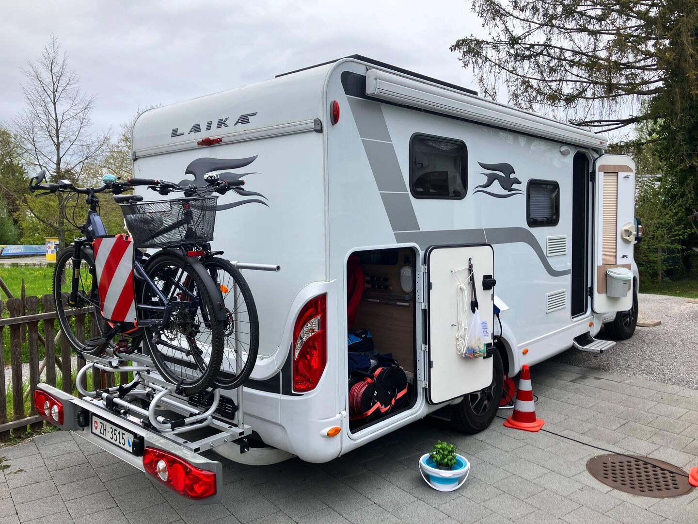 Di letschte Sache i d'Garasch ruume...