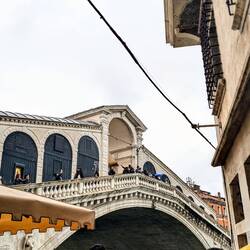 No time to wait in line to photograph the Rialto Bridge