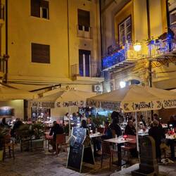 Das Leben findet hier draußen statt