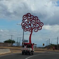 Sehr viele Kreisverkehre haben dieses Wahrzeichen