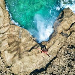 Es drückt das Wasser aus der Höhle 💦
