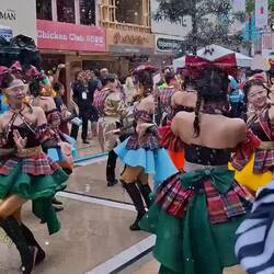 Auch schöne Rücken können entzücken ...