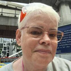 Hier ist die Schutzbrille ausser Gebrauch 😉