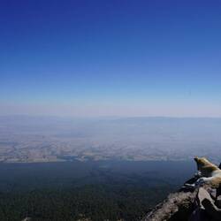 Einer meiner Guides macht eine Pause und geniesst die Aussicht.