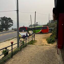 Mittagspause bei der Busfahrt