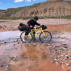 Traverser de l'énorme Oued ;)