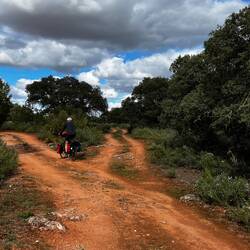 Ein paar Kilometer harte Gravelroad