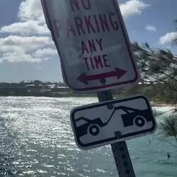 ... Und wie kommt man hierher? Fragen über Fragen...🤔