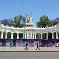 Hemiciclo a Benito Juárez