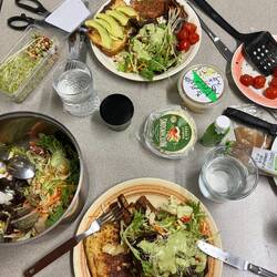 Vielfältiges Abendessen Dank Clara (und unserer "Reste")