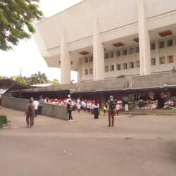 musée Ho Chi Minh retraçant la vie et la lutte de l'oncle Ho pour l'indépendance
