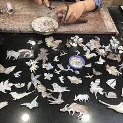 technique de l'incrustation de nacre