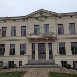 Einmal auf Schlossallee