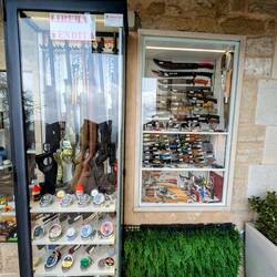 Free Selling of Weapons, why not...