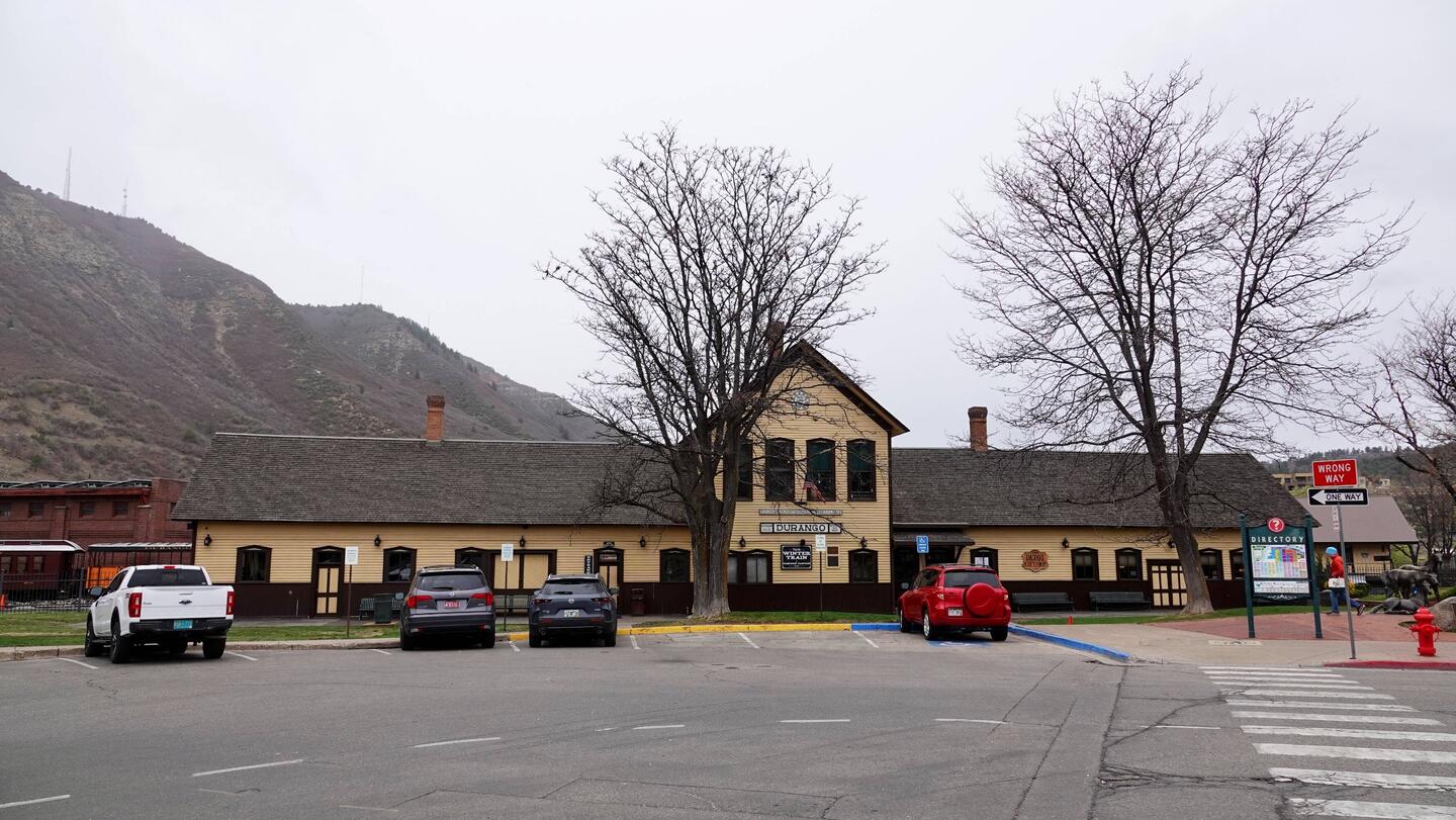 Bahnhof