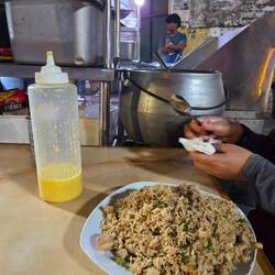 Gebratener Reis auf peruanisch...Arroz Chaufa