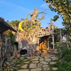 oberste Terrasse mit dem Halbmond