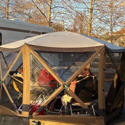 Norvegesi in parcheggio