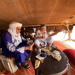 Besuch bei einer Nomadenfamilie