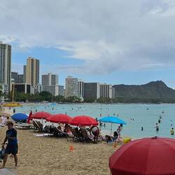 The beach seemed busier than usual; we're guessing it's due to it being Easter holiday weekend.