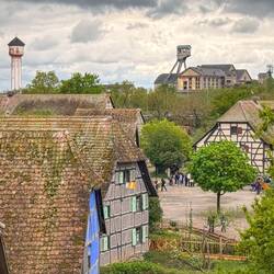 Das Museum und eine stillgelegte Zeche im Hintergrund