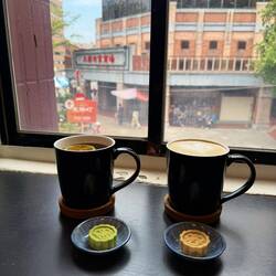 Great drinks and a lovely view!