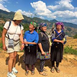 Ces femmes nous attendaient pour nous vendre des bracelets.