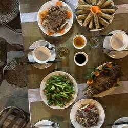 Table d'hôte à Nghia Lô, une des meilleures!