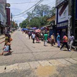 A Sri Lankan street in a local town