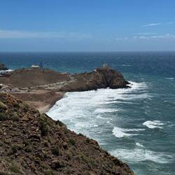 Hier auch den Leuchtturm gesehen der unser Titelbild prägt. Faro de Cabo de Gata