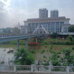 La Chine de l'autre côté du pont