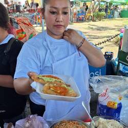 Streetfood vor der Kathedrale