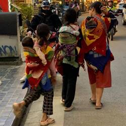 Suivre les promeneurs...