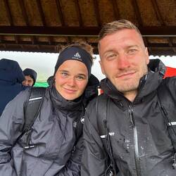 Letsti checkpoint, lunch break und denn direkt wiiter. Sind so zimlich die erste wo abegönd.