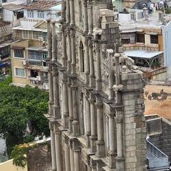 von der Pauluskirche ist nur mehr die Fassade erhalten