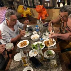 nha hang banh tom Ho Tay