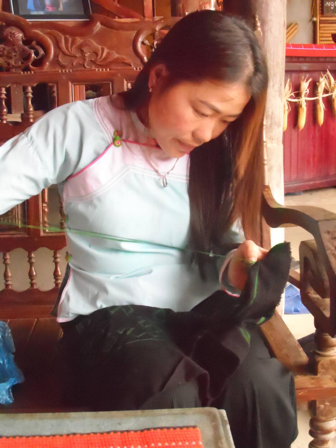 en plus de son activité de guide