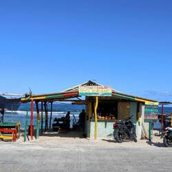 A simple beach bar...