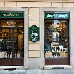 besser...enolibreria: vini e libri😎👍🏼