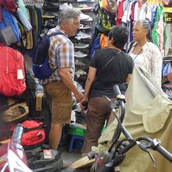 à la recherche d'un sac pour tous les achats !