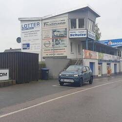 Am ehemaligen Start- und Zielturm des Frohburger Dreeickrennens