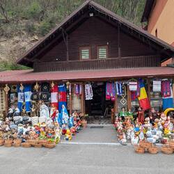 Und der dazugehörige Kitschladen