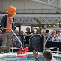 Contestant #4 - this ship builder made balloons during the whole cruise