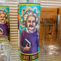 Wem muss hier ein Licht aufgehen ?