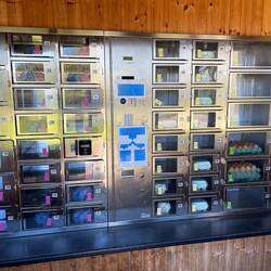 Egg Box Shop