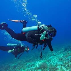 Hallo, min name isch Tanja ☺️