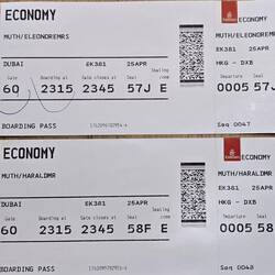 wir bekommen keine Tickets nebeneinander, können aber im Flieger tauschen