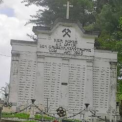 100 Männer, die dem Grubenunglück zum Opfer fielen