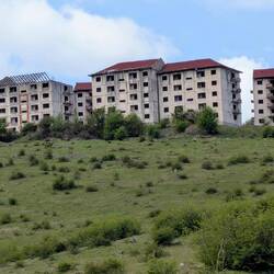 Leerstehende Wohnblocks, mittlerweile dem Verfall preisgegeben
