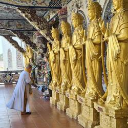 Es gibt auch echte Mönche